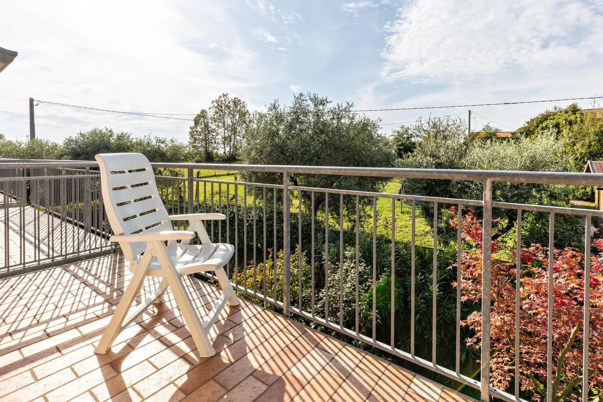 Residence La Corte Near Gardaland Castelnuovo del Garda Kültér fotó